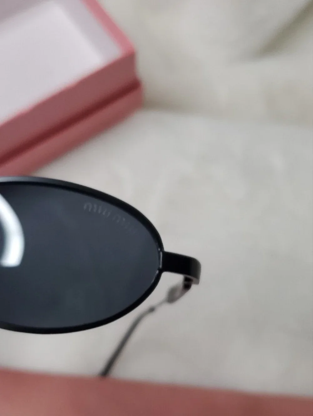 CC Boutique miu oval